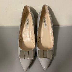 Grey kitten heel